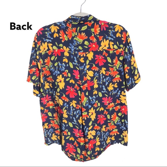 Women’s Short Sleeve Button Down Floral Top - Picture 15 of 16